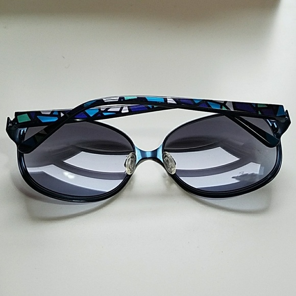 Kensie Blue 💙Geo Pattern💙 Round Frame Sunglasses - Picture 6 of 8